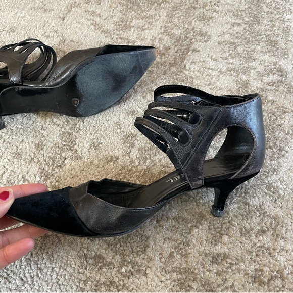 💯 CHANEL Black Velour & Leather Ankle Strap Kitten Heels 👠 Size 36 - Picture 14 of 16